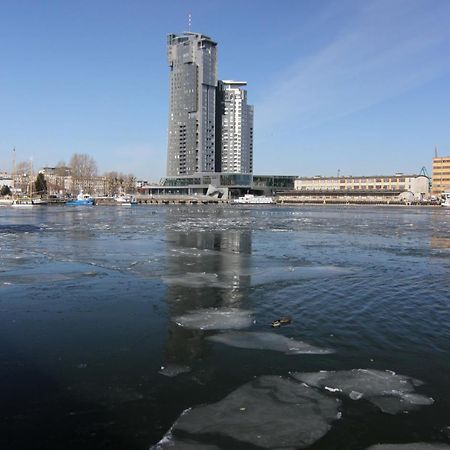 Norda Apartamenty Sea Towers Гдиня Екстериор снимка